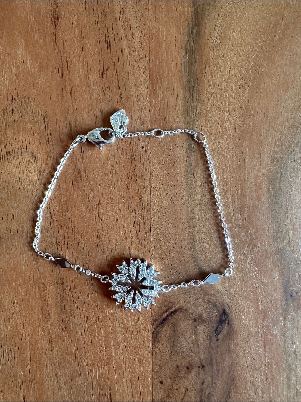 Swarovski Snowflake Crystal Bracelet Silver Tone Signed Swan Logo